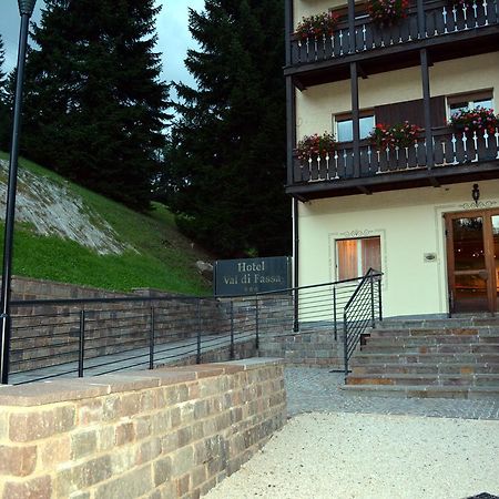 Hotel Val Di Fassa ソラーガ エクステリア 写真